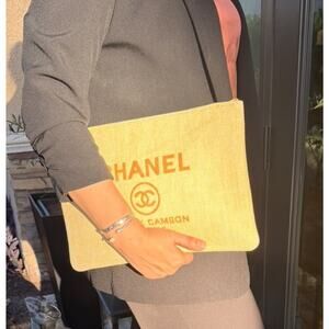 Authentic Chanel Deauville Large Raffia O Case Clutch Gold 2014 Lagerfeld Era